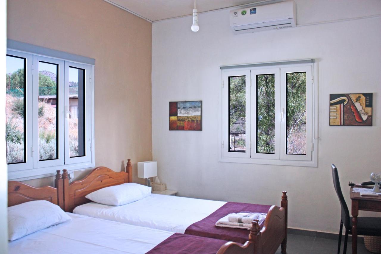 Laoni Guest House In Moutoullas, Marathasa Лімасол Екстер'єр фото